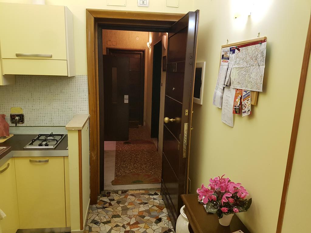 Bed and Breakfast Alenic Rom Exterior foto
