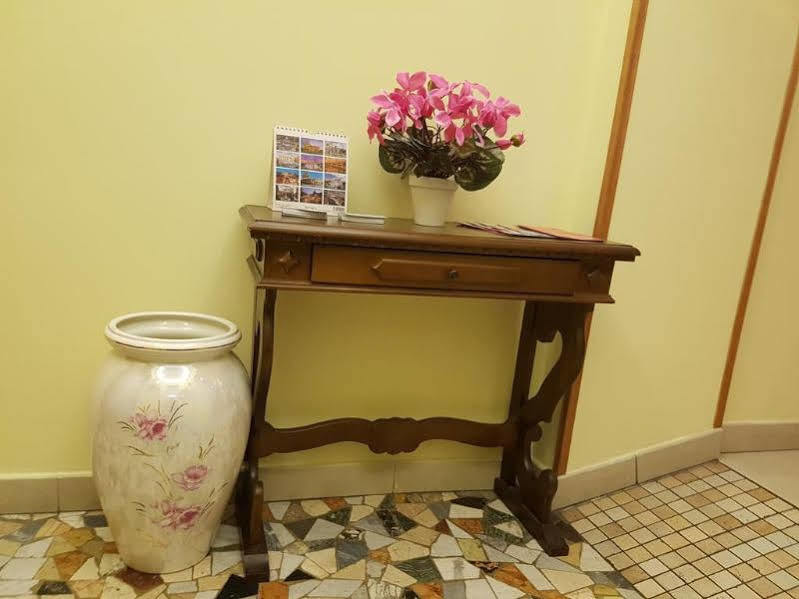 Bed and Breakfast Alenic Rom Exterior foto